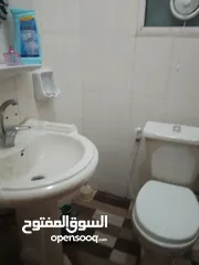  7 شقة نظيفه جدا جدا للبيع في منطقه هادئة المستنده
