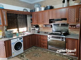  5 شقة مميزة للبيع طابق ارضي ، مساحة 110  الموقع ،في ارقى مناطق العقبة الثالثة بالقرب من مسجد الكالوتي