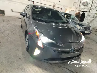  2 تويوتا بريوس برسونا 2018 أعلى صنف