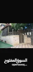  25 شقه طابق ارضي للبيع البنيات خلف جامعة البترا