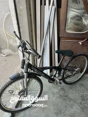  3 بسكليت جنط 24 مستعمل  ملاحظه : البسكليت ما عليه سلك للغيارات  لكن جهاز الغيارات شغال
