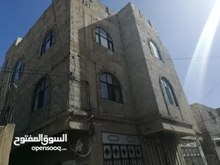  9 عمارة سكنية تجارية للبيع في باب اليمن شارع تعز