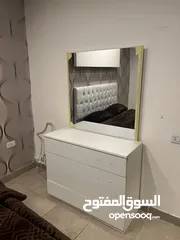  9 شقه مفروشه فخمه للايجار