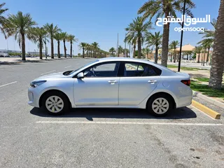  5 Kia Rio 2018 (Silver)