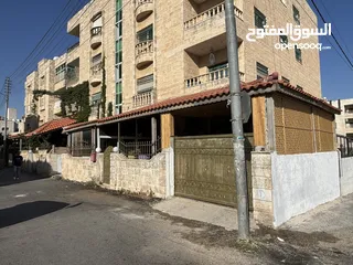  4 شقة طابق ارضي مساحة 165 متر للبيع بسعر مغري جدا