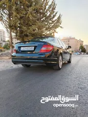  9 مرسيدس C200 2009 لون اسود اعلى صنف AMG kit فحص كامل للبيع