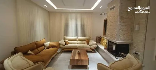  8 ستائر حصري 2025
