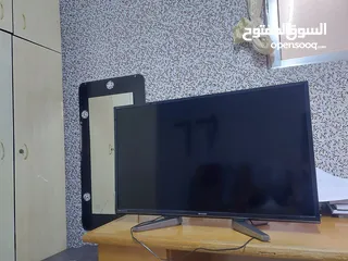  1 شاشة تلفزيون SHARP LED