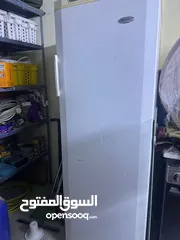  1 فريزر بحالة جيده