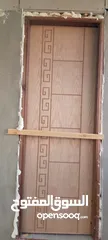  14 ابواب خشبيه داخليه و خارجيه بتصاميم حديثه وفاخره وعصريه جميع الانواع دهان  او تلبيس pvc  وقشره بلوط