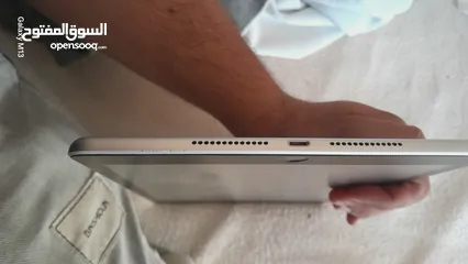  11 ايباد الجيل التاسع 9
