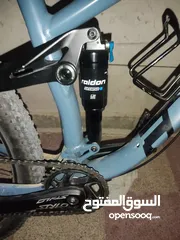  3 بسكليت GHOST