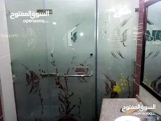  4 معرض القدس للزجاج والمرايا والبراويز والسيكوريت والليكسان