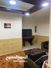  3 شقة مفروشة بموقع حيوي قرب اشارة السنيم