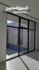  2 نوافذ النُخْبة لتنفيذ أعمال الألمنيوم والزجاج