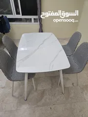  1 Dining Table With 4 Chair