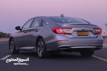  3 Honda Accord EXL 2020