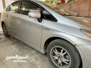  3 تويوتا بريوس 2010 للبيع في الكرك الثنية