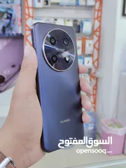  4 Huawei Nova 12i  8/256GB