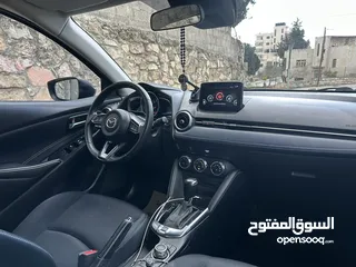  1 Mazda 2  Model 2021