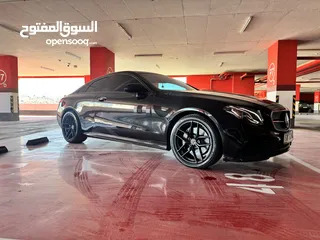  3 Mercedes E200 coupe