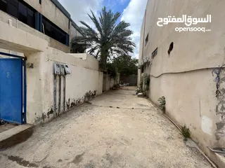  1 حوش تجاري لبيع