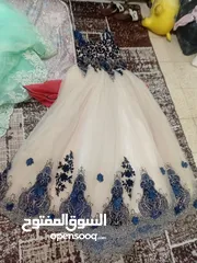  12 بدلات عرايس للبيع