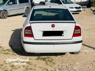  5 سكودا اكتافيا 2004