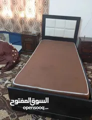  3 تخت خشب للبيع مع الفرشه  وكاله خشب زان