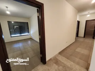  17 شقة فارغة للبيع في منطقة الدوار الرابع ( عدد 4 ) ref : 14340