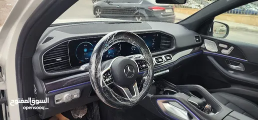  24 مرسيدس GLE 350- 4 MATIC موديل 2020  دفع رباعي  عاليه الإضافات  غير مجمركه لون ابيض والداخل اسود