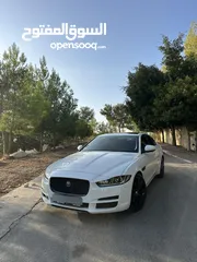  3 Jaguar XE 2018
