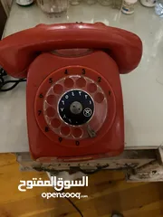  2 ‏أنتيك تلفون أحمر من 1983 هو أنت وليس للاستخدام في الاتصالات