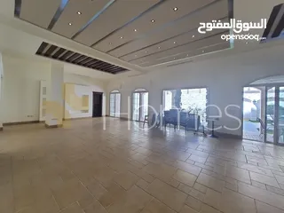  6 فيلا للبيع في اجمل مناطق عبدون، مساحة بناء 1800م