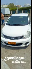  1 nissan tida 2011