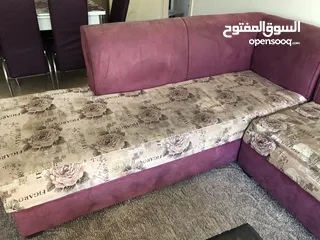  2 كنب و طاولة سفرة