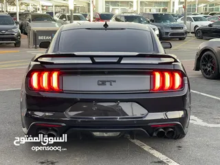  8 Ford Mustang 5.0 V8 2022