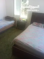  6 غرفة نوم بحال جيد للبيع بسعر مغري جدا
