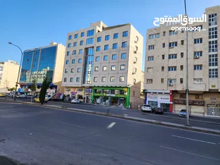  7 مكتب فاخر و مميز للايجار - بشارع المدينة المنورة