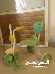  3 بسكليت بحاله ممتازه لعمر 3 سنوات