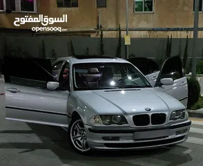  6 BMW 320i.  للبيع