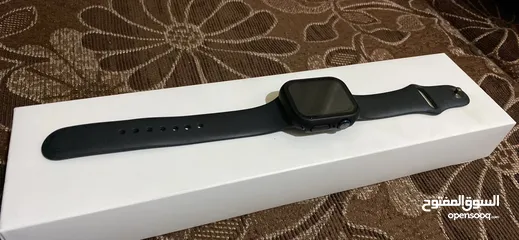  1 Apple Watch Series 8