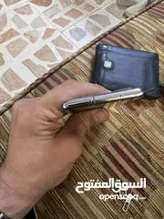  3 SAMSUNG S20 بحاله الوكاله بدون خدوش استعمال خفيف جدا  مش مفتوح ولا مبدل فيه اي قطعه  ع وضع الشركه
