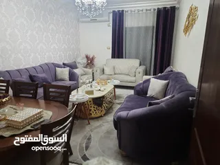 25 شقه مميزه للبيع