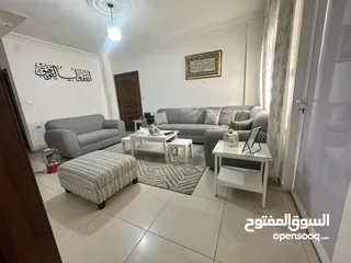  4 طقم كورنر سكني مع ثنائية وبفة للبيع الموقع شارع الحرية