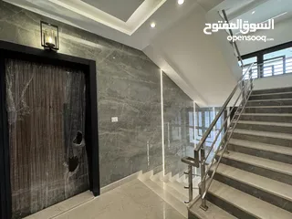  4 شقة طابق مكرر للبيع مساحة 239 بسعر مميز باجمل مناطق حي الصحابه