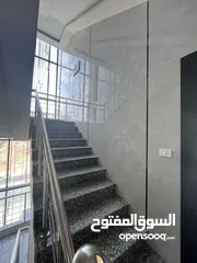  23 تشطيب ملوكي مع تدفئة تحت البلاط في طريق المطار خلف المدارس العالمية