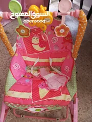  2 سرير هزاز بحالة ممتازة