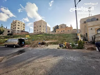  1 فرصة استثمارية للجادين من المالك مباشرة دون وسيط عمان - المرقب ارض سكنية د مساحة 531 للبيع