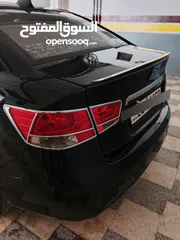  5 بسعر 8000 قابل للتفاوض  kia forti 2010 مستعمل للبيع